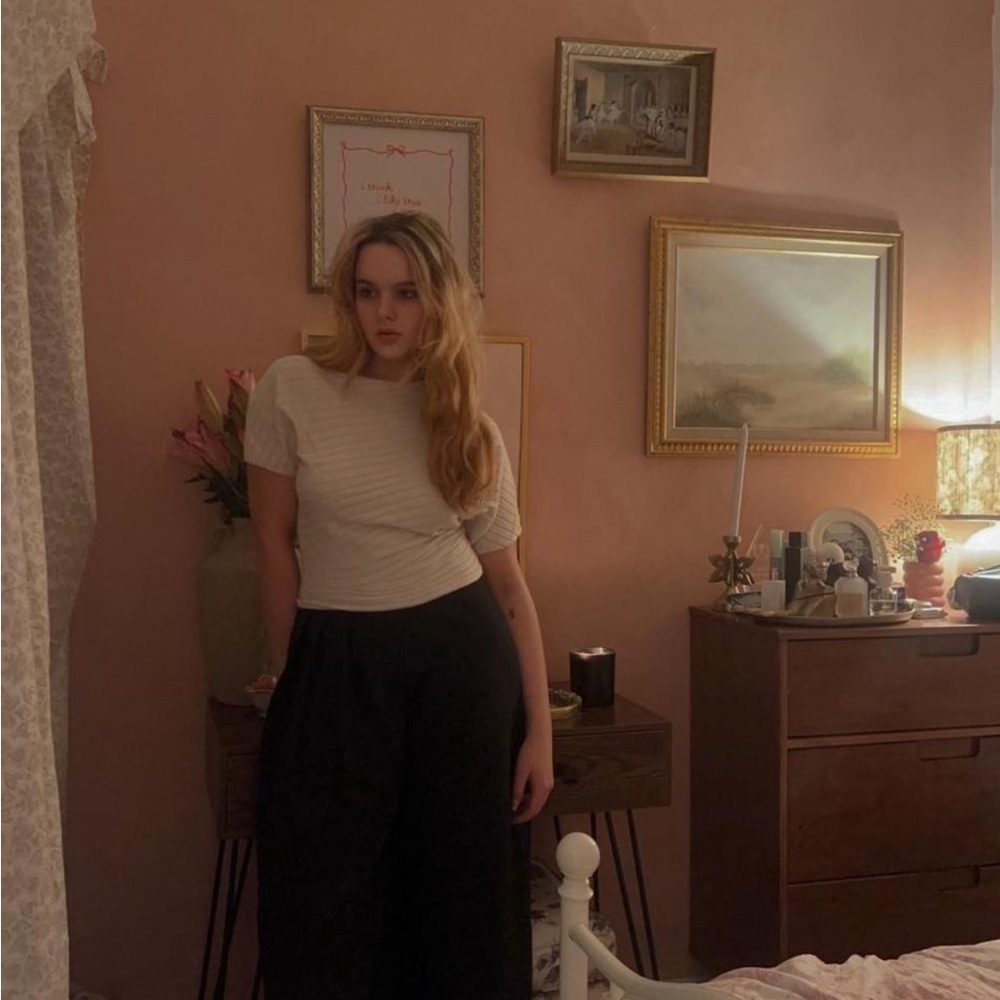 Black Capri High Waisted Trousers - image 1